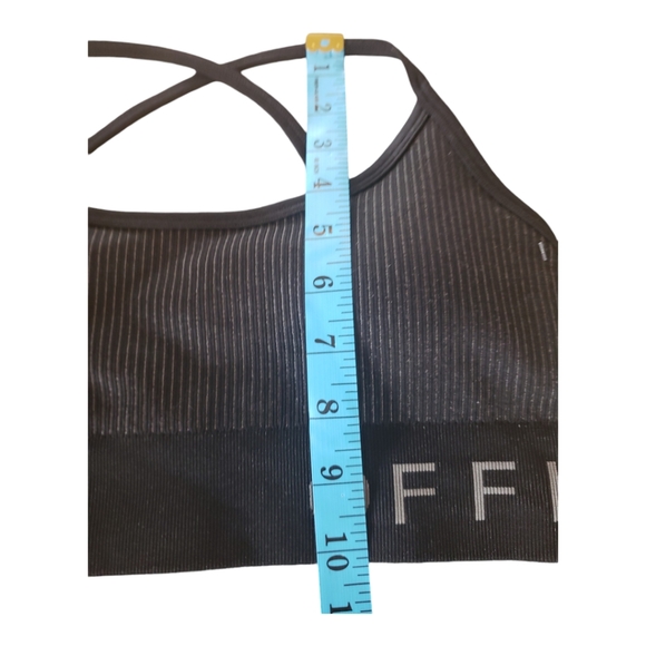 Offline by Aerie NWT Sports Bra Medium Black Retail $34.95 - Picture 6 of 8